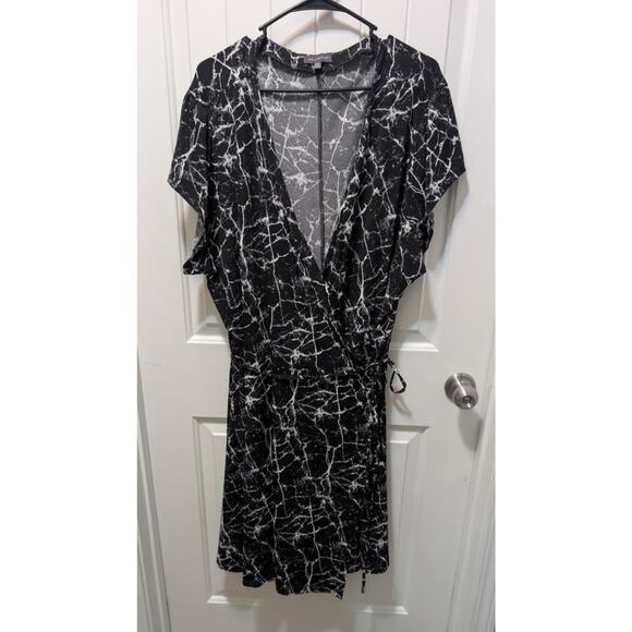 The Limited Wrap Dress Casual Plus Size 3X Black White Crackle Paint Stretch - Picture 1 of 6